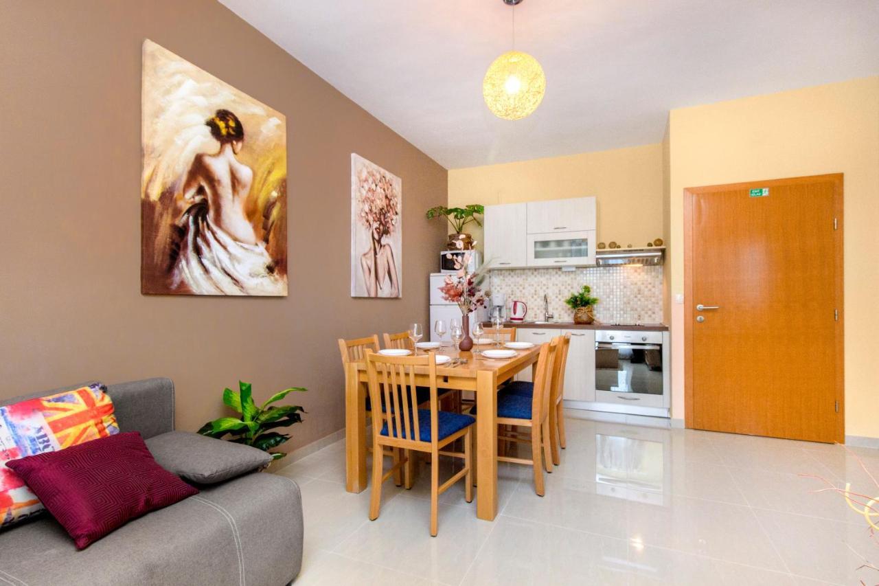 Apartmani Nikolina Seaview Šibenik Eksteriør billede