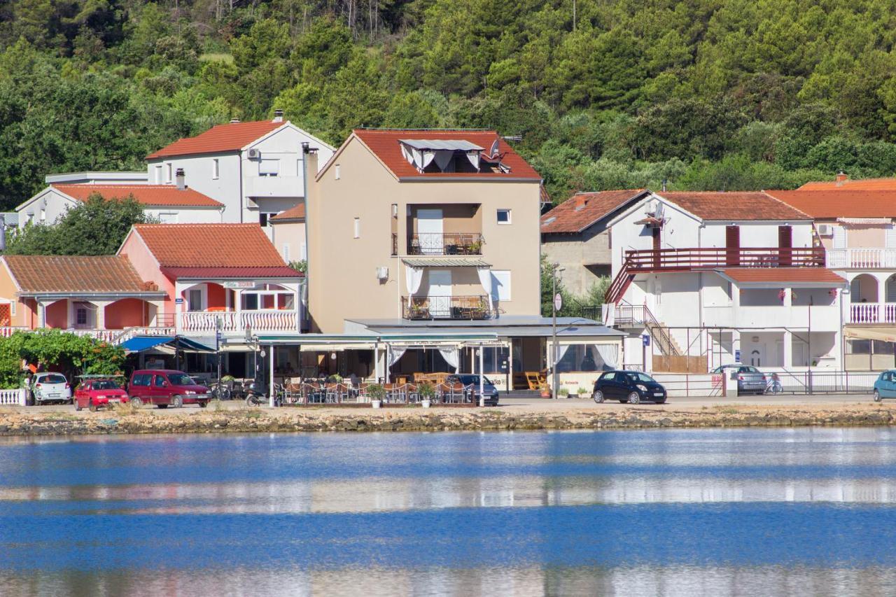 Apartmani Nikolina Seaview Šibenik Eksteriør billede